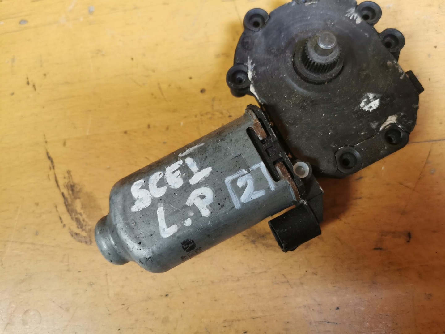mini motor windows left front RENAULT SCENIC and 400343A 96-03