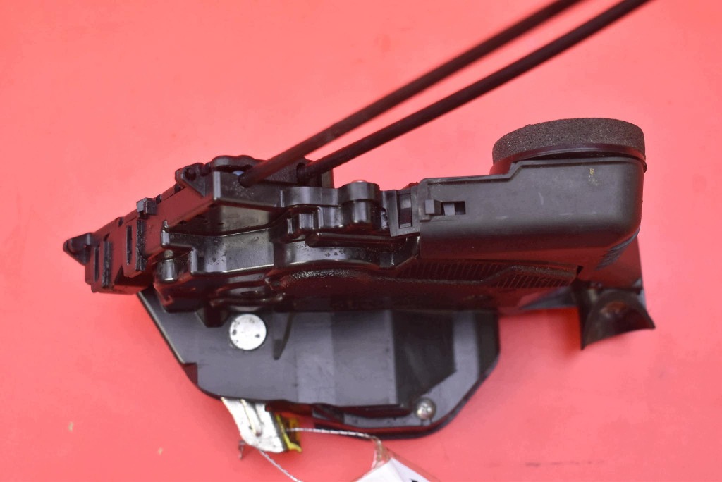 lock door left front front EU TOYOTA YARIS 2 II 5D 05-09