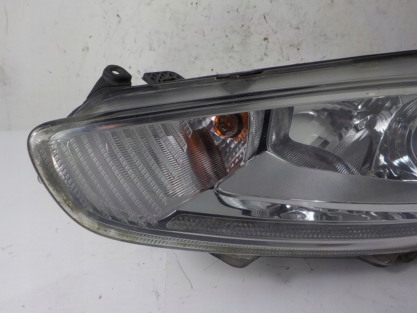 FORD FIESTA MK7 VII LIFT light left front front UK