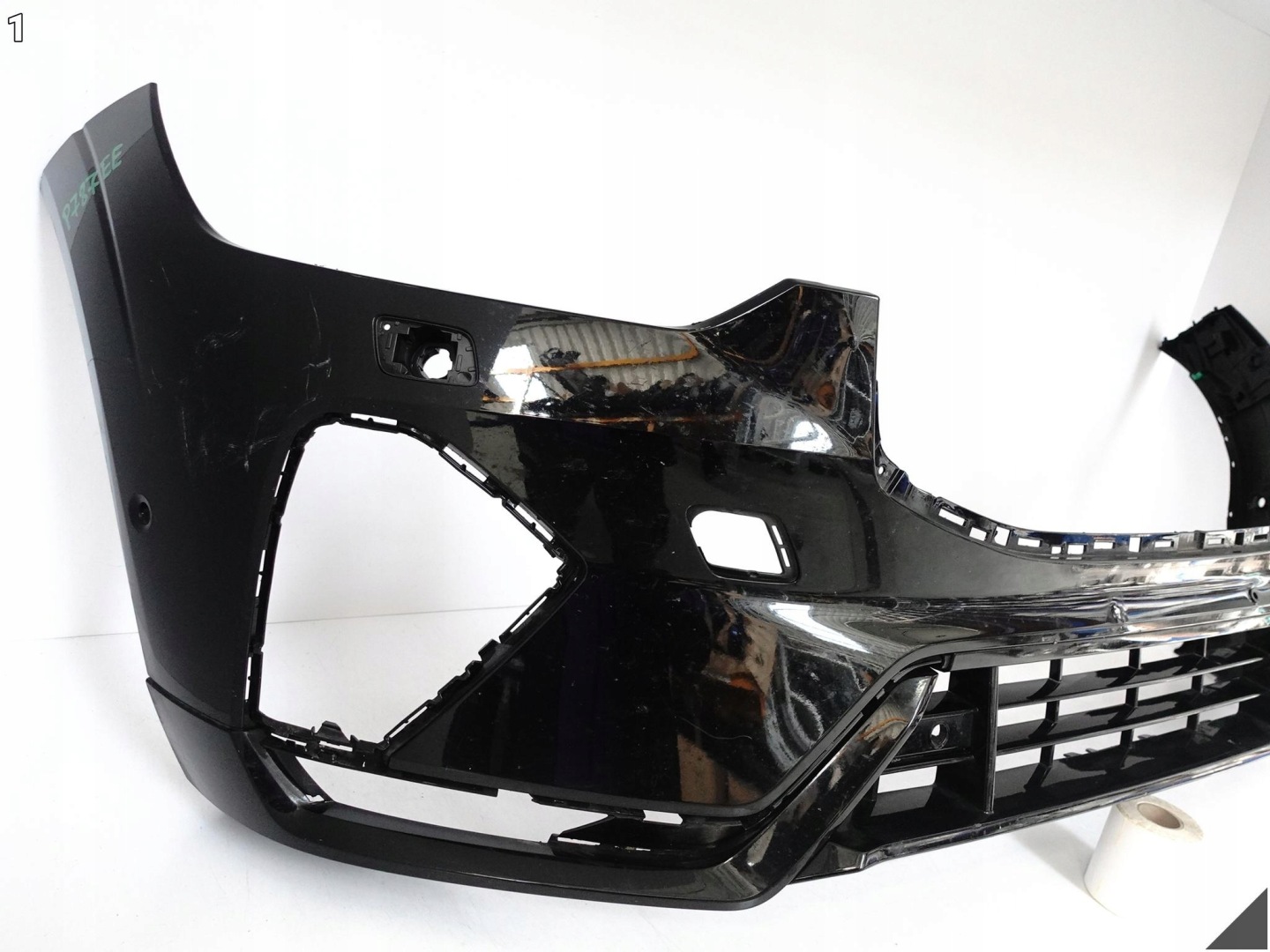 VOLVO XC60 II (2 GENERACJA) R-design LIFT 21- bumper BUMPER + grid front