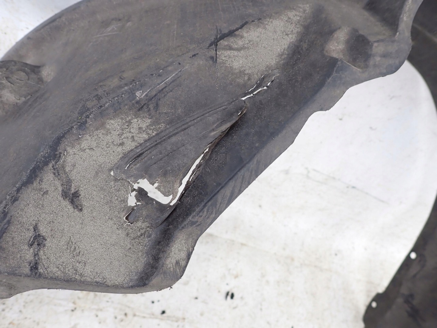 SUZUKI ALTO 09-14 mudguard front front right