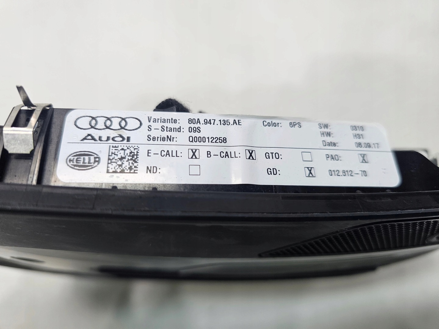 light lighting cabs AUDI Q5 FY 80A947135AE 6PS below roof window