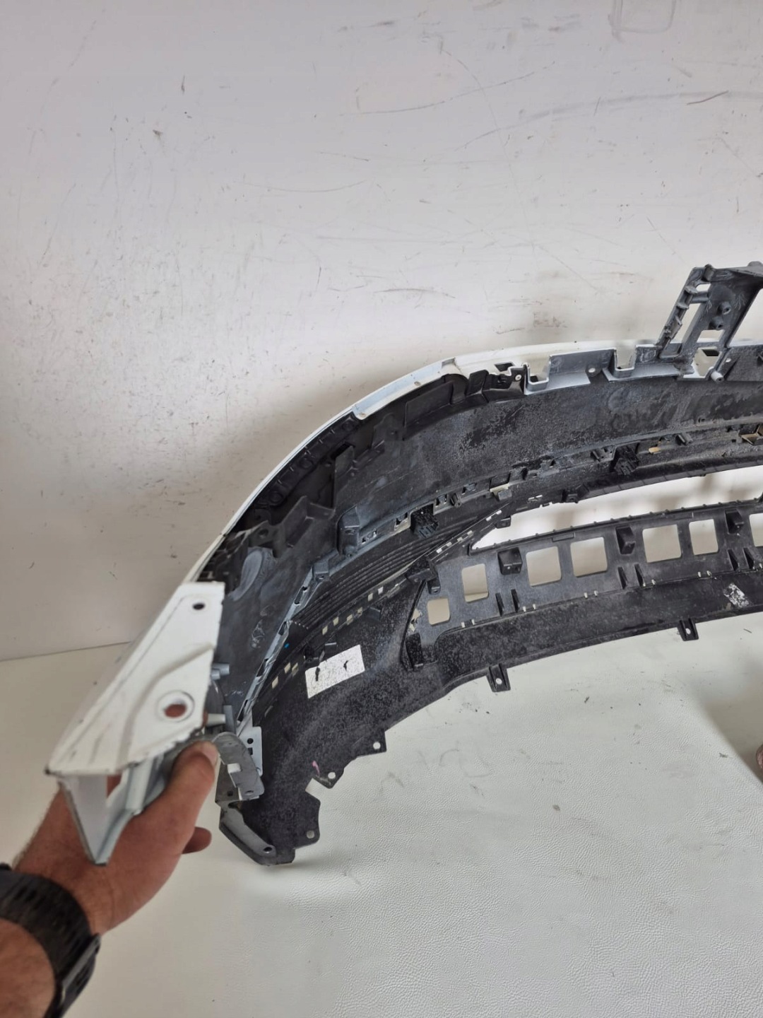 HYUNDAI IONIQ 5 21-24 bumper front front PDC