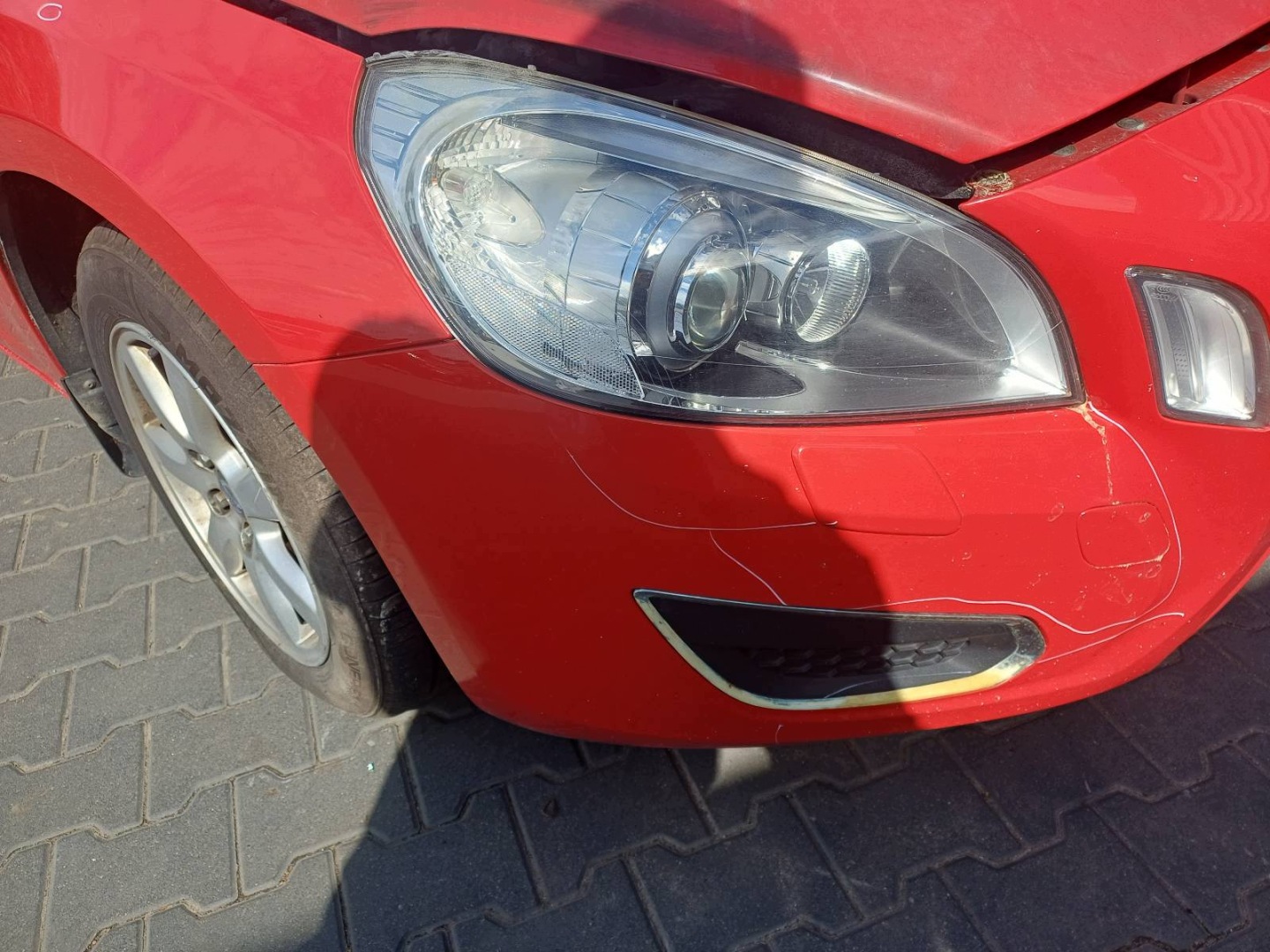 complete front VOLVO V60 and 612-46 bumper front fenders lights support panel for radiators