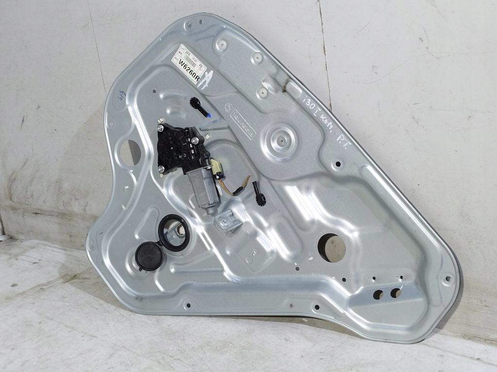 Hyundai i30 and kombi window regulator right rear part el.