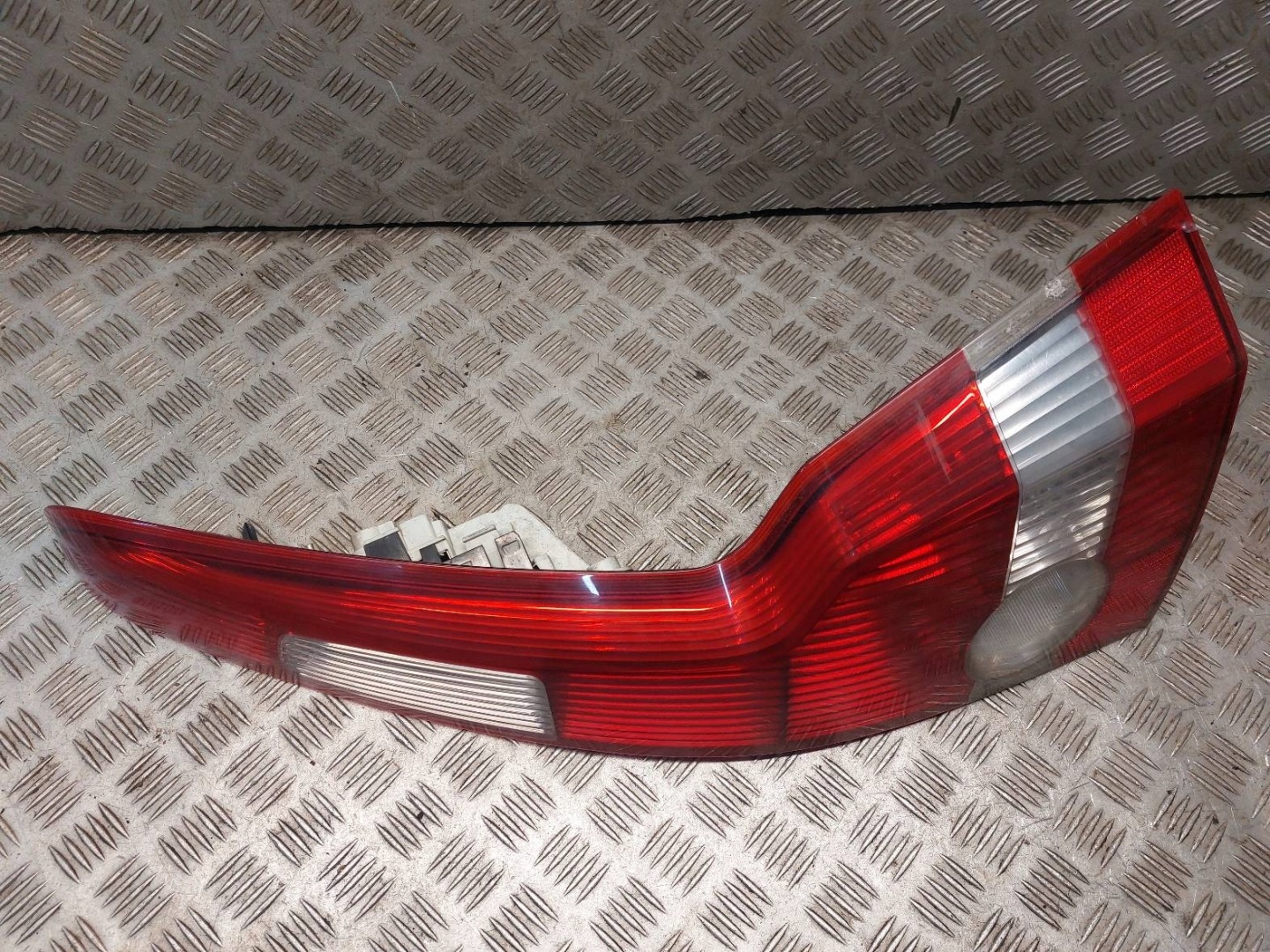 light right rear part VOLVO V50 and 30678748