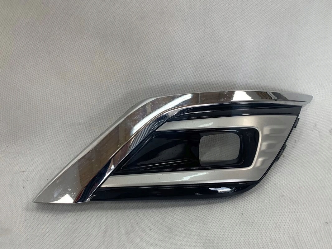 Mitsubishi Outlander 3 III FL 19r grille left grid Lift 2019