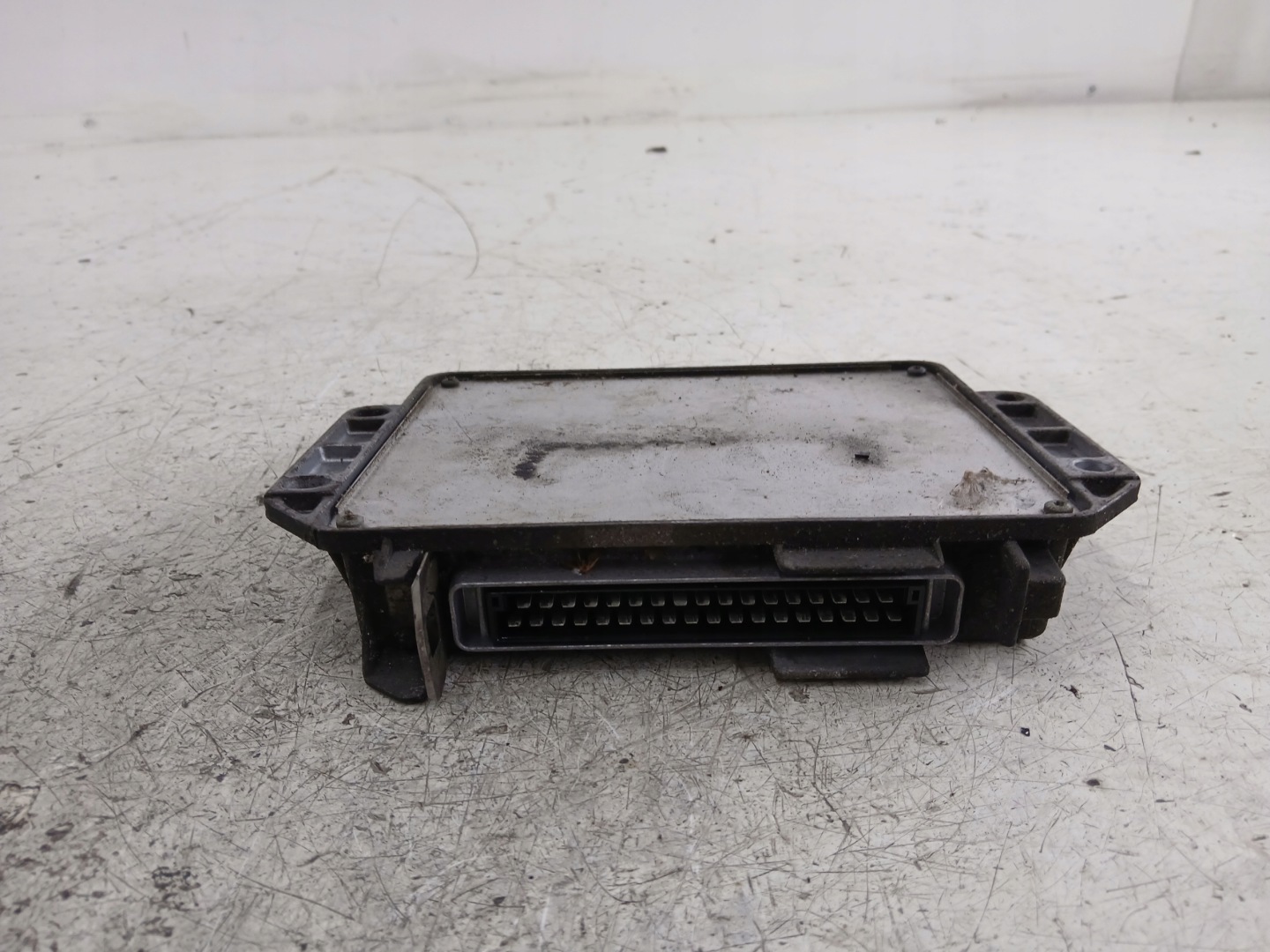 RENAULT CLIO II 1.2 control unit of the engine 7700868294