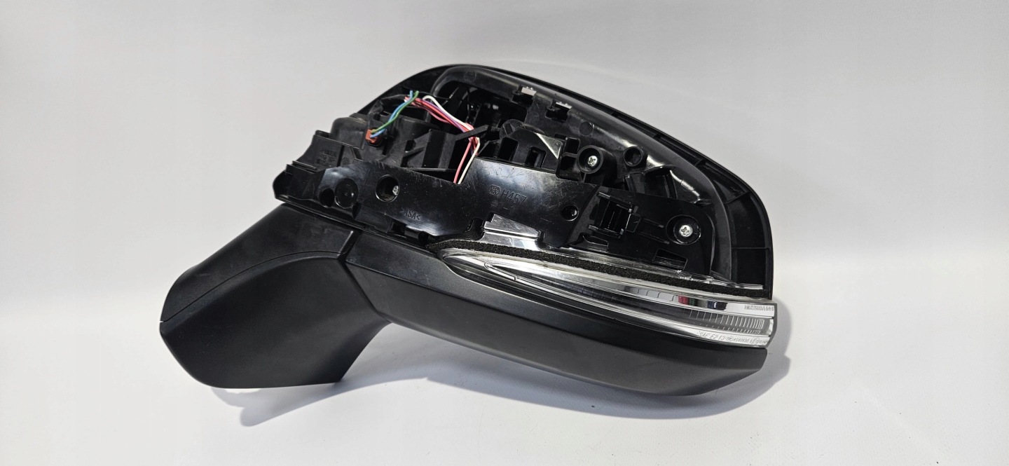 mirror left TOYOTA RAV4 V 19- 8 PIN EUROPA