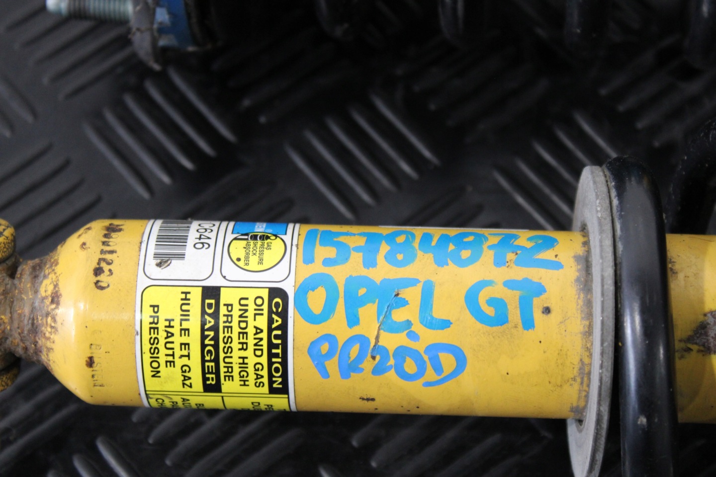 STOSSDÄMPFER VORNE OPEL GT 15784872