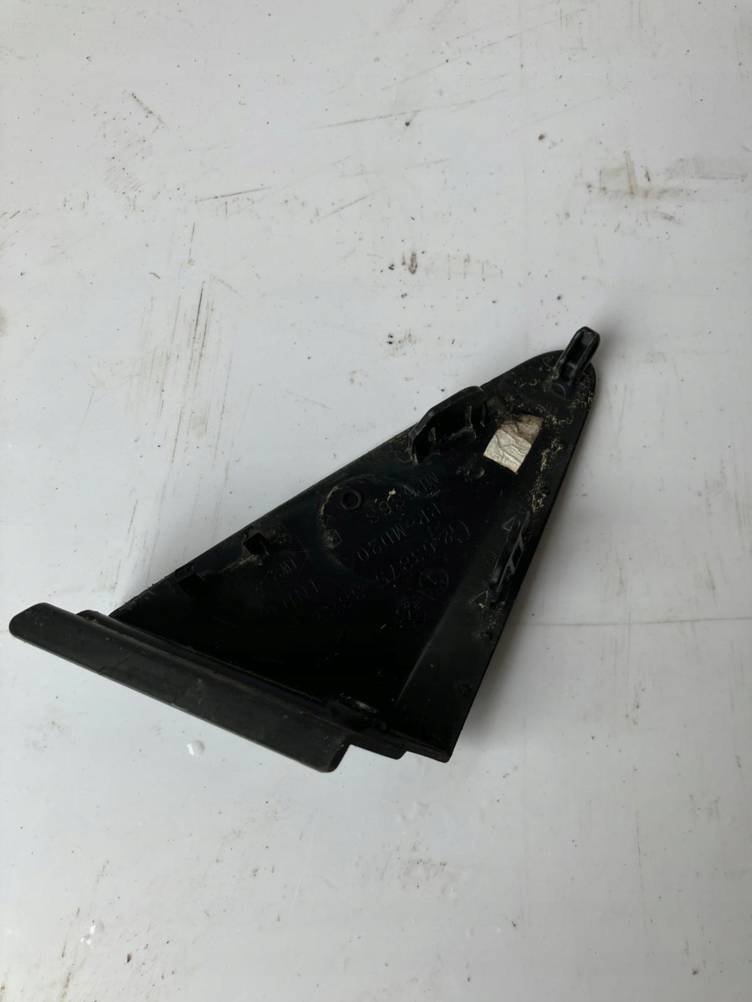 TROJKAT parafango sinistra RENAULT ZOE 638753887R