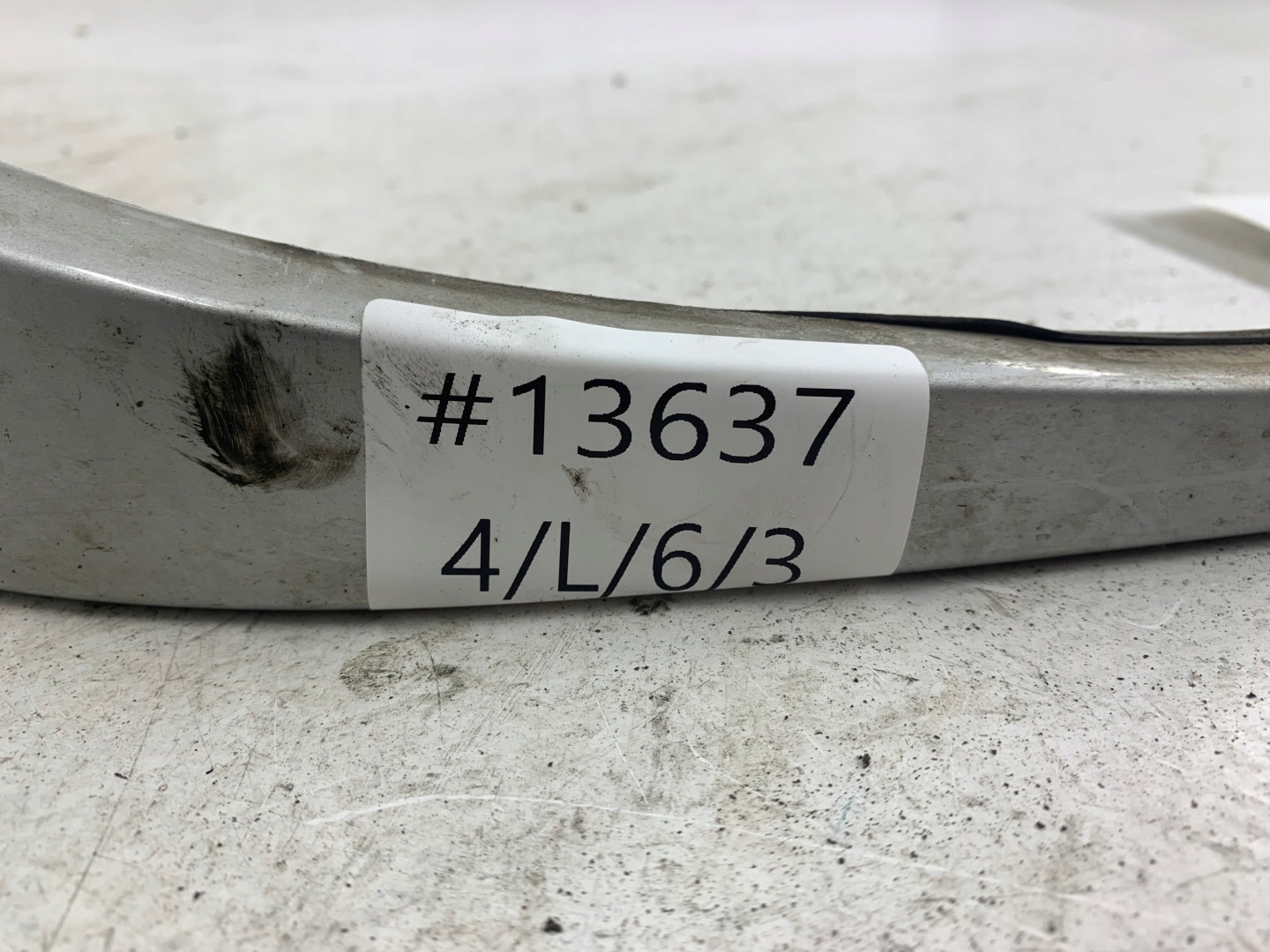 BMW E46 moulding below LAMPE right TITANSILBER 7030554
