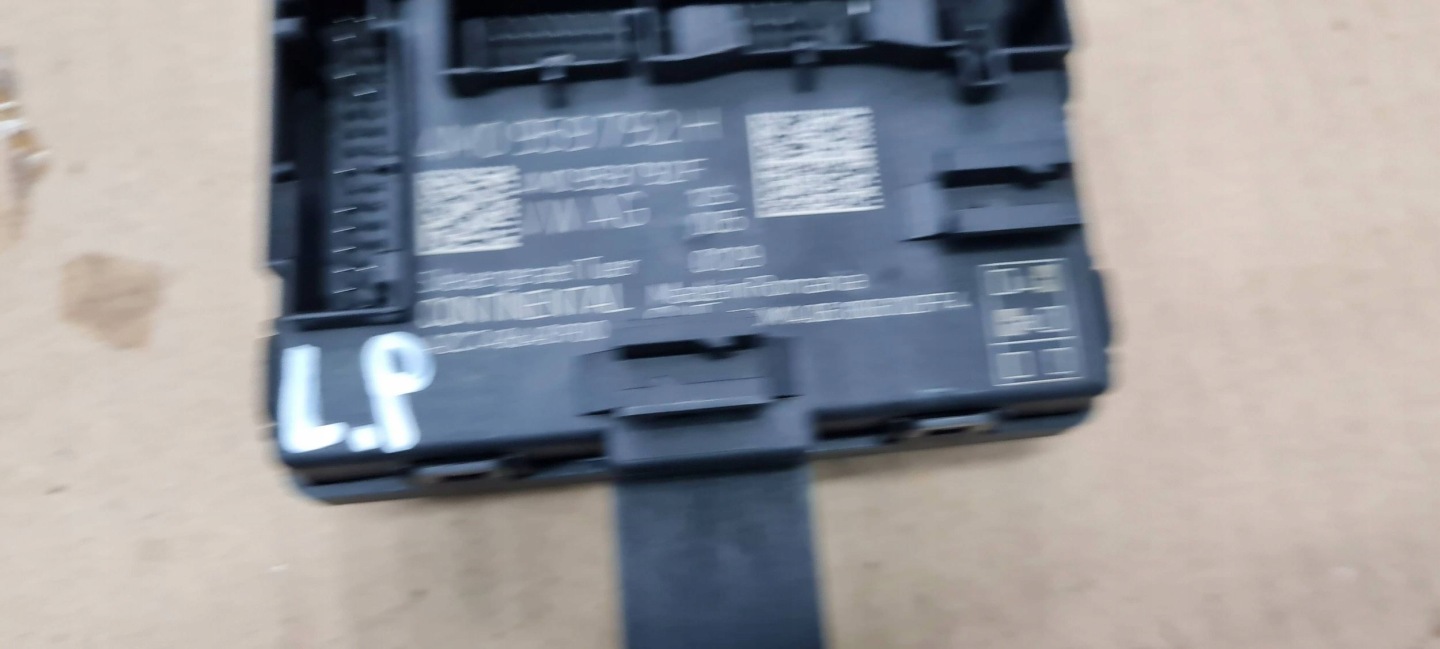 S5 A5 8W control unit module door front 4M0959792H A4 B9 8W