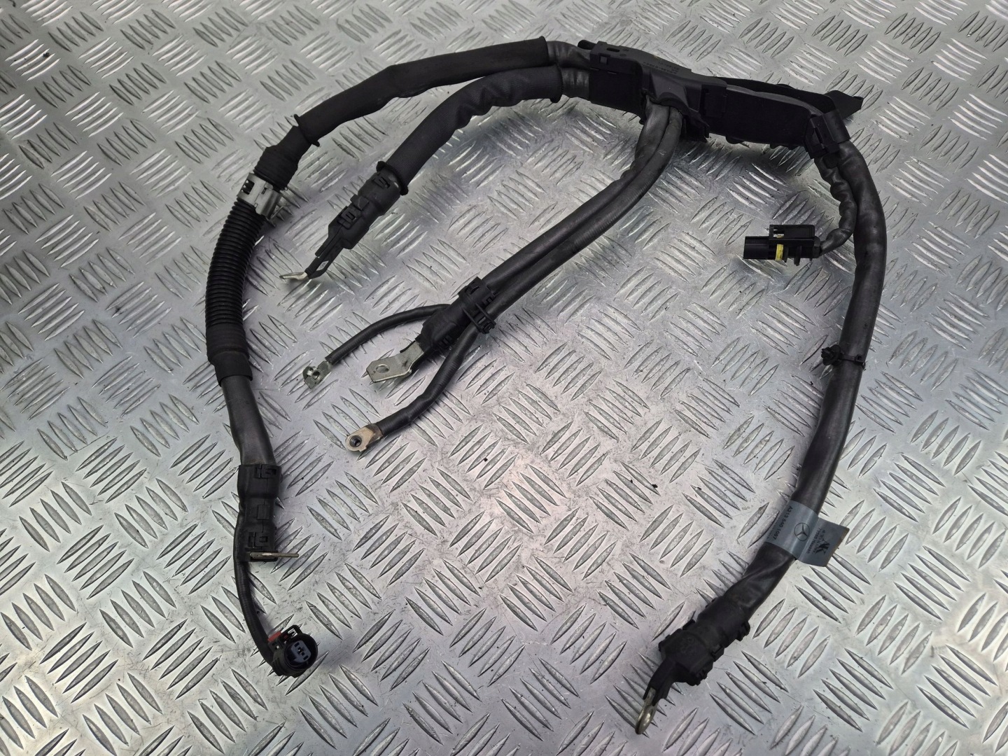 Batteriemanagement Sensor Mercedes E300d W213 A2135401087 OM654.920