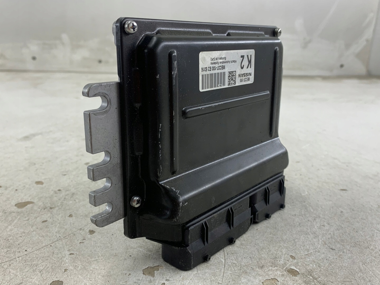 NISSAN PRIMERA P12 1.8 unité de commande électronique uce moteur MEC37-100