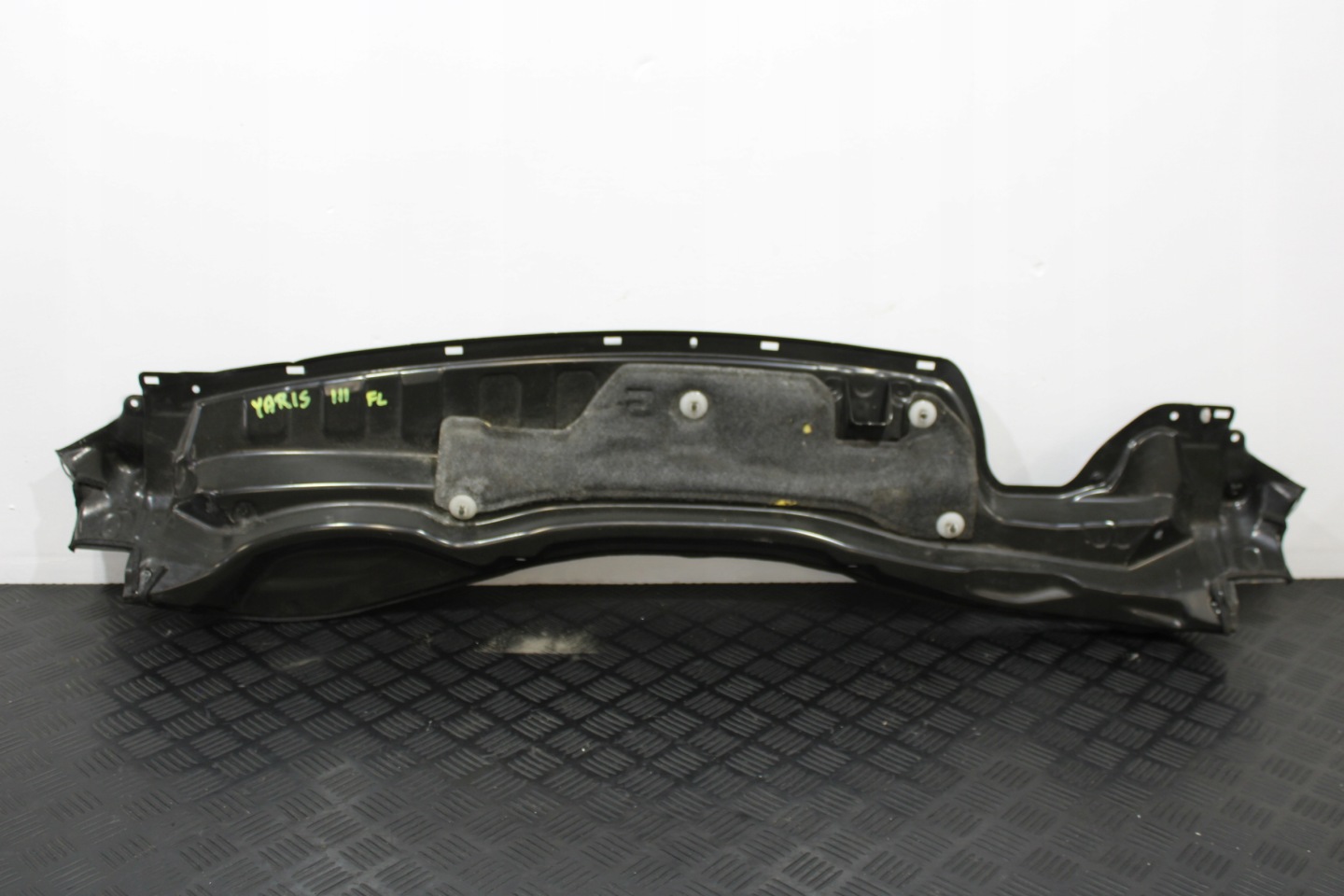 torpedo lower metallic TOYOTA YARIS III 3 LIFT