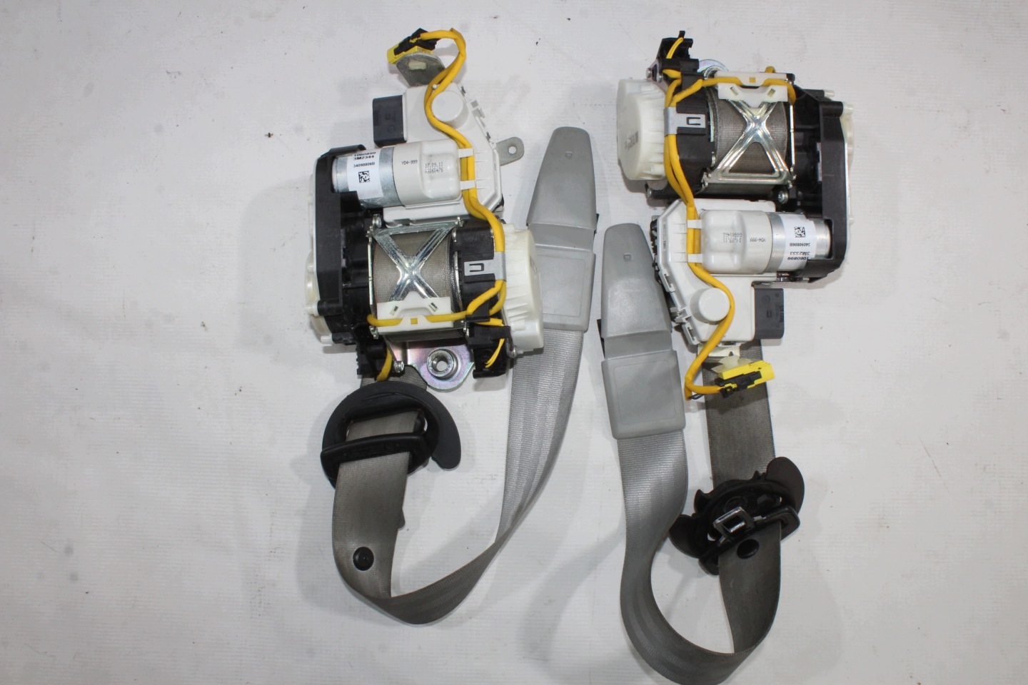 Audi A6 C7 4G console dashboard instrument panel original airbag tension belts original