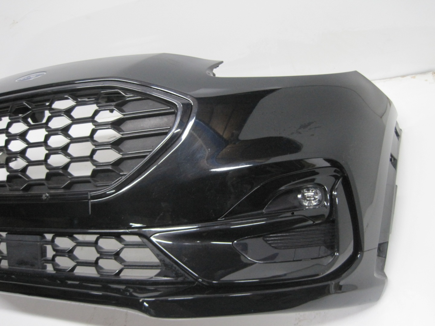 front bumper Ford PUMA ST-LINE 21R below RADAR front front
