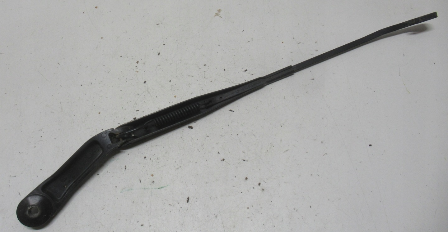 OPEL MERIVA A 1.6 05R wiper arm left 13139725