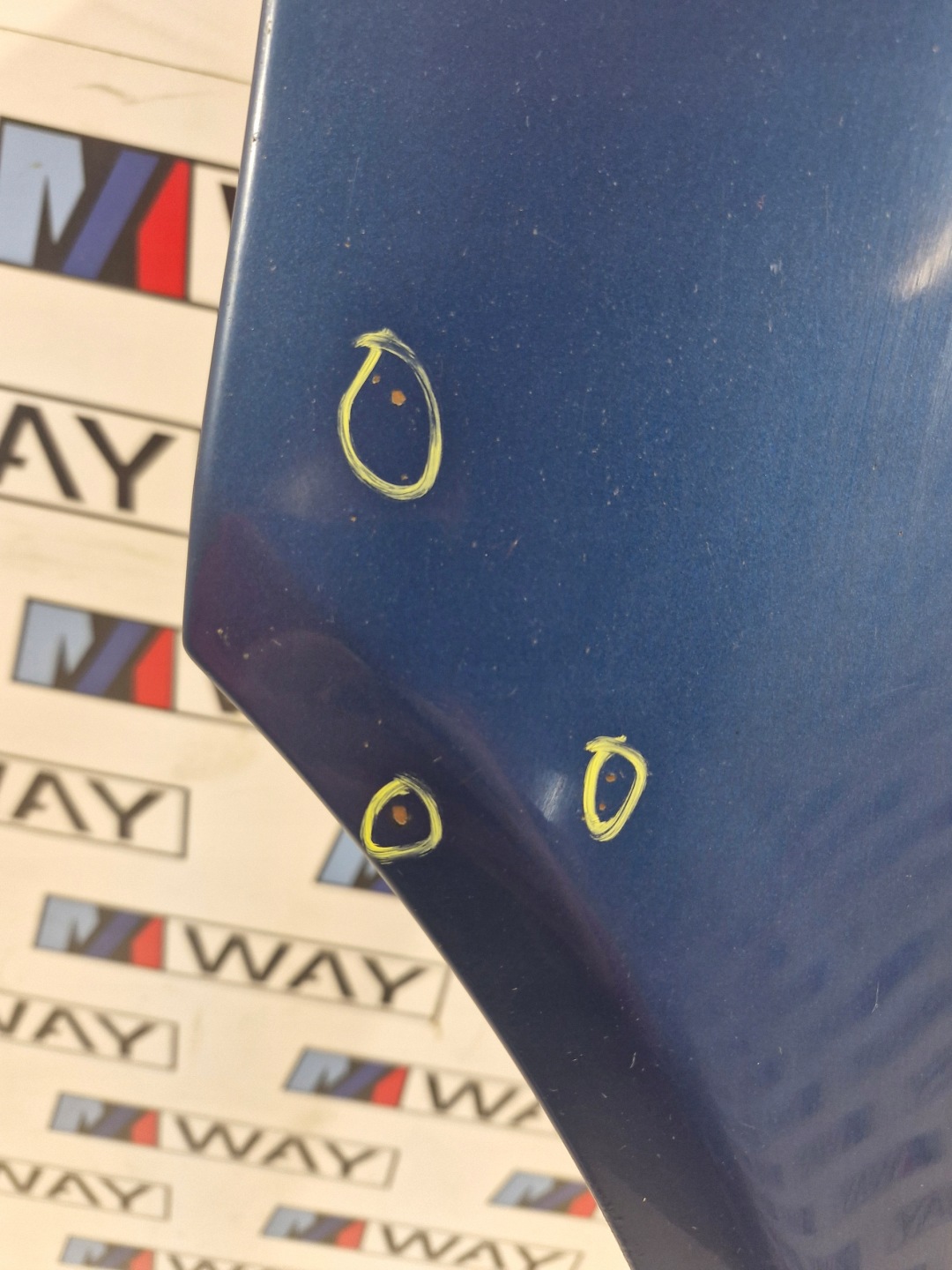 BMW E39 fender left front 364/5 TOPASBLAU