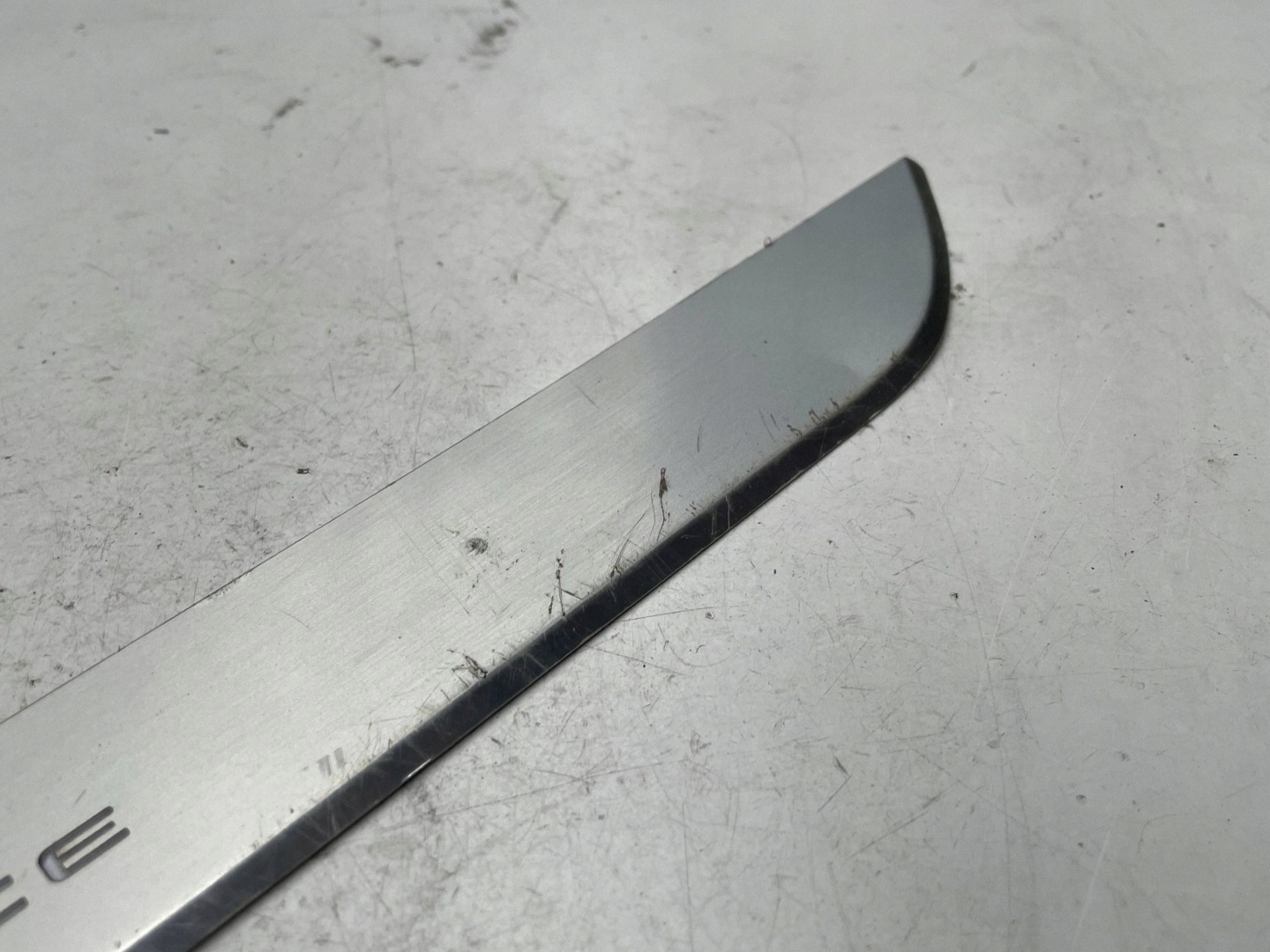 Seat Leon III Cupra moulding threshold 5F4947417 !J