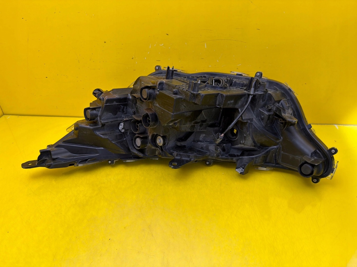 light right front Toyota RAV4 V Lift 2022- Full Led