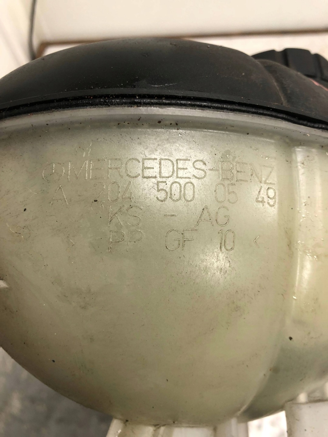 Réservoir eau MERCEDES W204 A2045000549