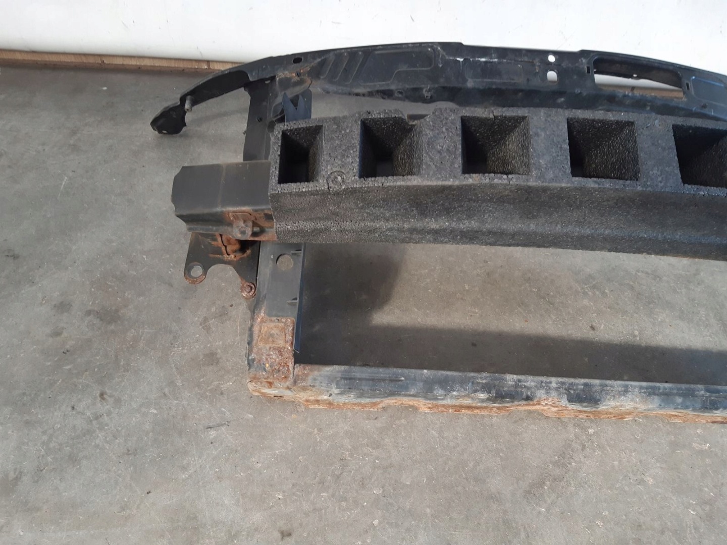 support panel for radiators pillar iron Skoda Roomster 1,9 TDI