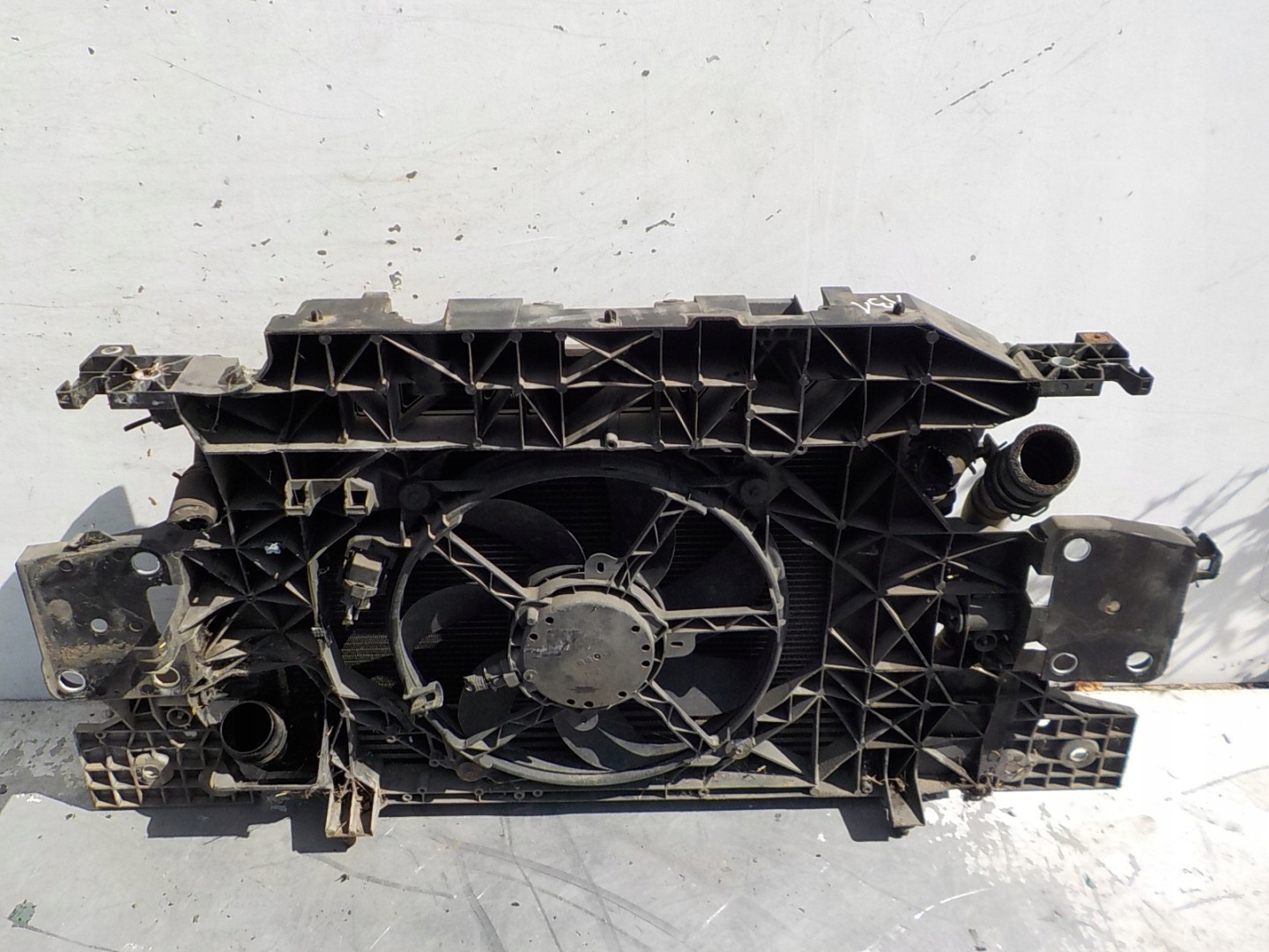 131 RENAULT SCENIC III 1.5 DCI support panel for radiators radiator