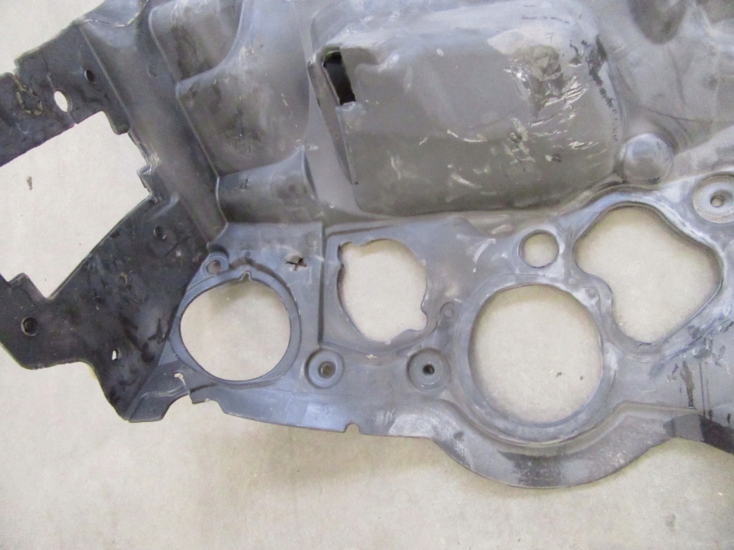 kryt grodzi odhlučnění předek BMW e90 e91 e92 e93 EUROPA