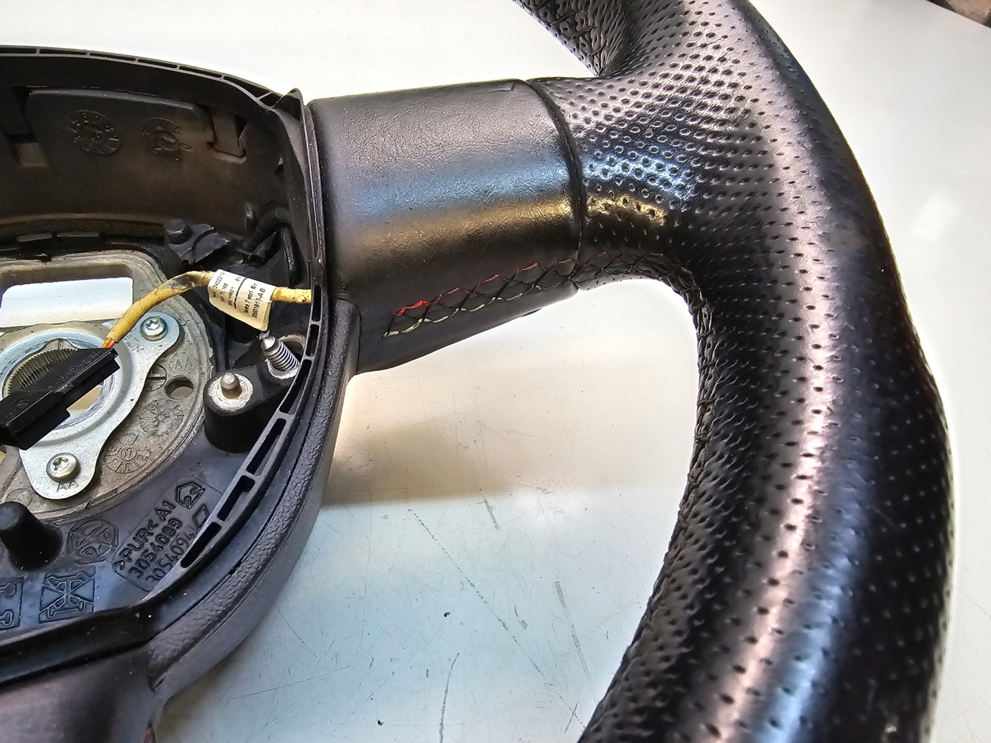 lenkrad Leder AUDI A3 A4 A6 8P0419091ED URS *6*