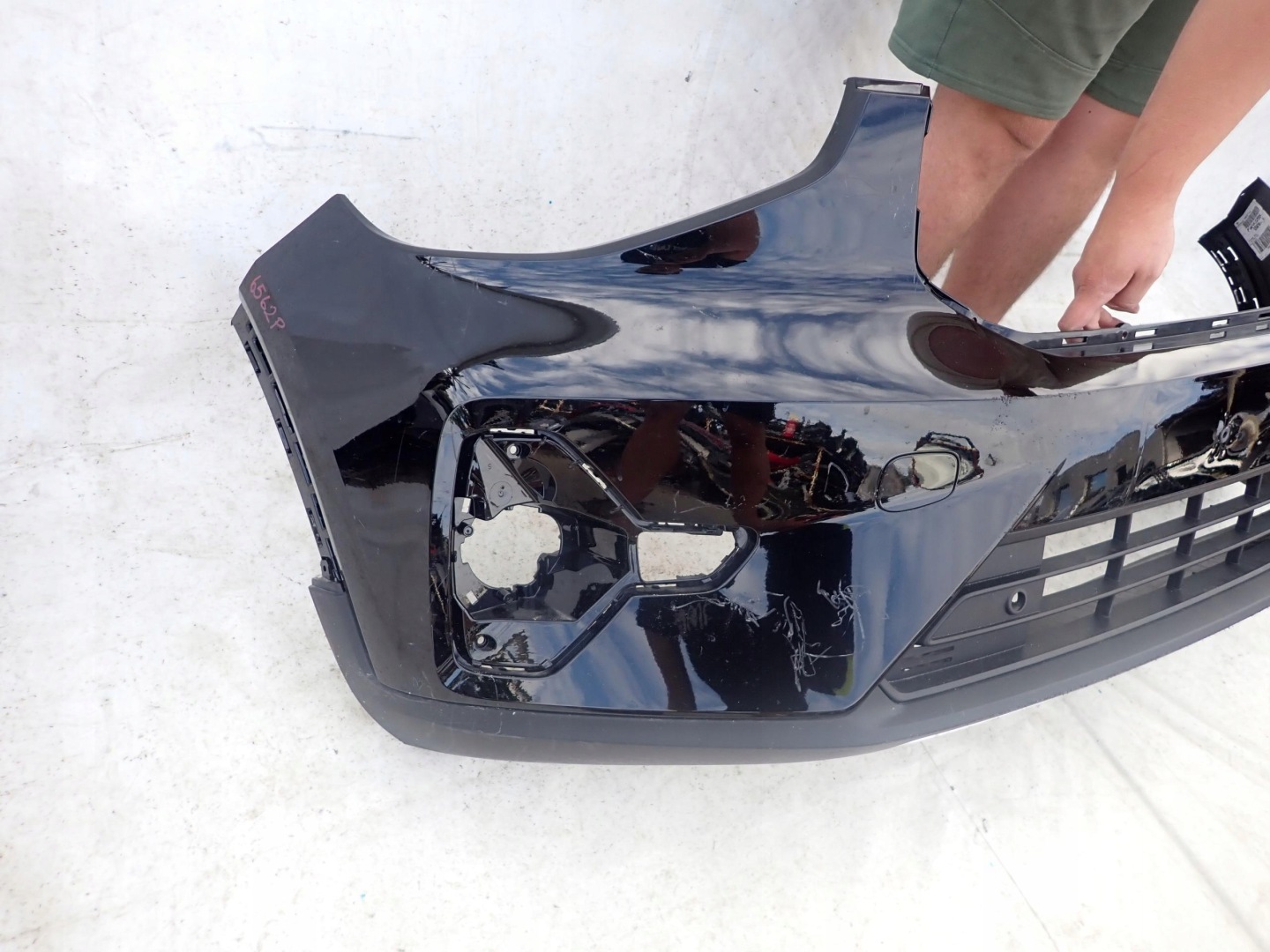 VOLVO XC40 LIFT 21-24 PDC Frontstoßstange vorne