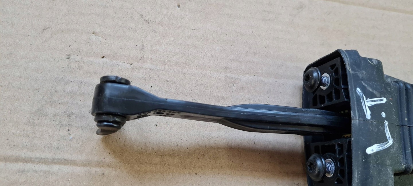 A6 C8 4K limiter door left front rear part 4K0839249
