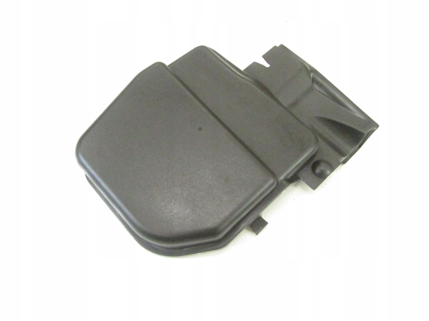 kryt pod oknem filtru levá předek BMW e81 e82 e84 e87 e88 e90 e91 e92 e93