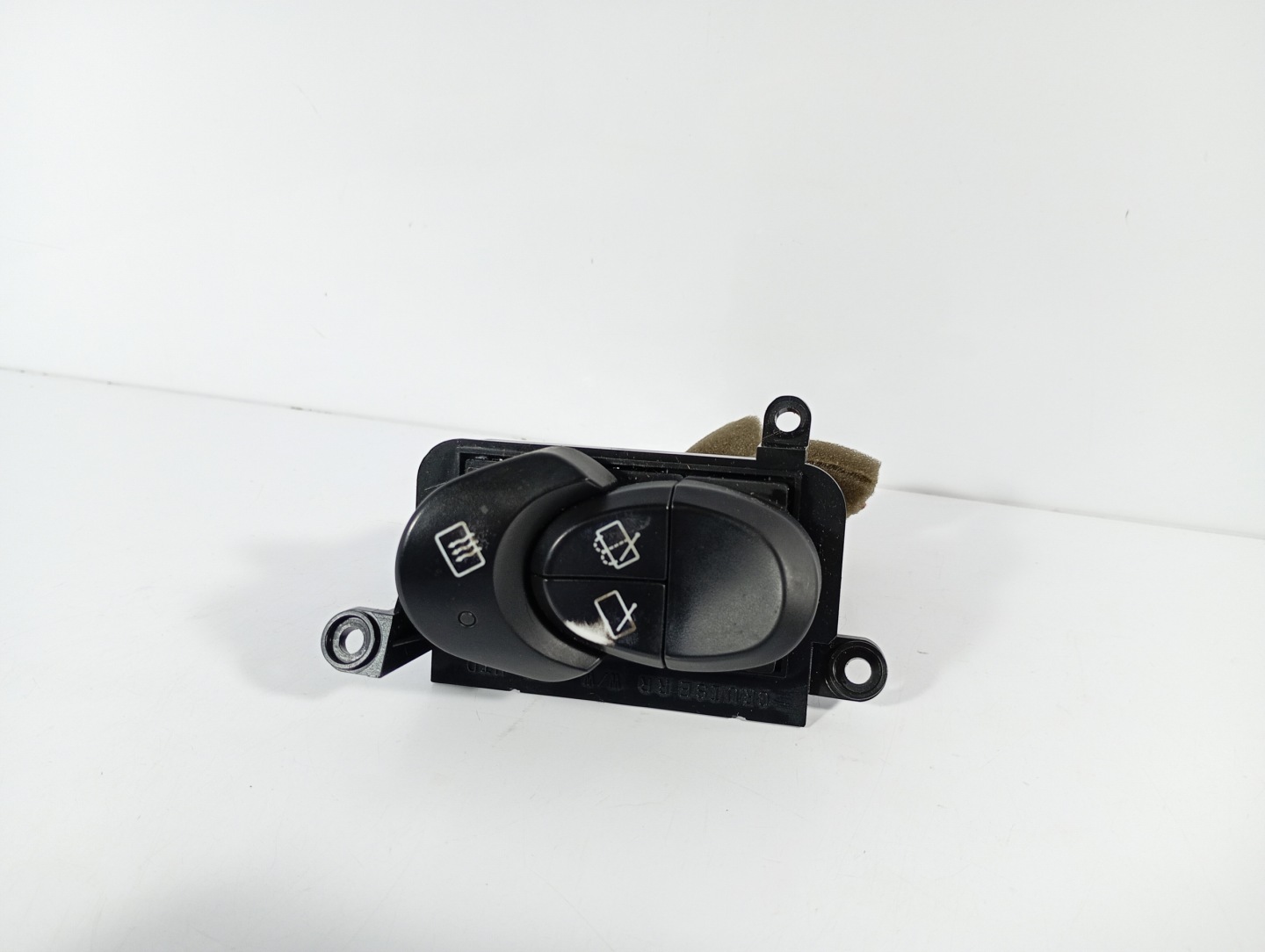 Hyundai Coupe 2 01-08 PANEL REGULACJA Controllo PRZYCISKOW OE 9371027000