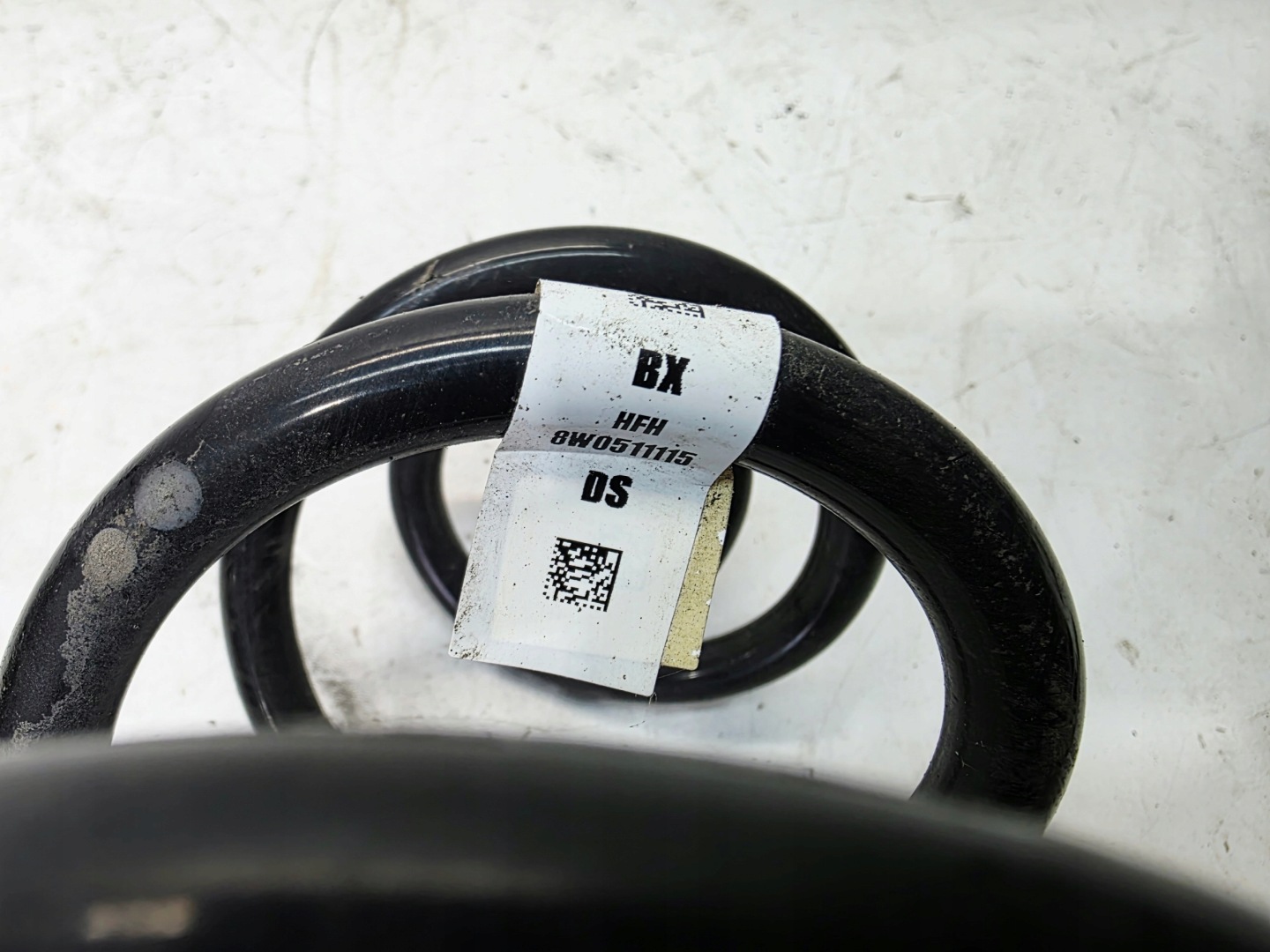 spring left or right rear part rear AUDI A4 B9 A5 8W 8W0511115DS
