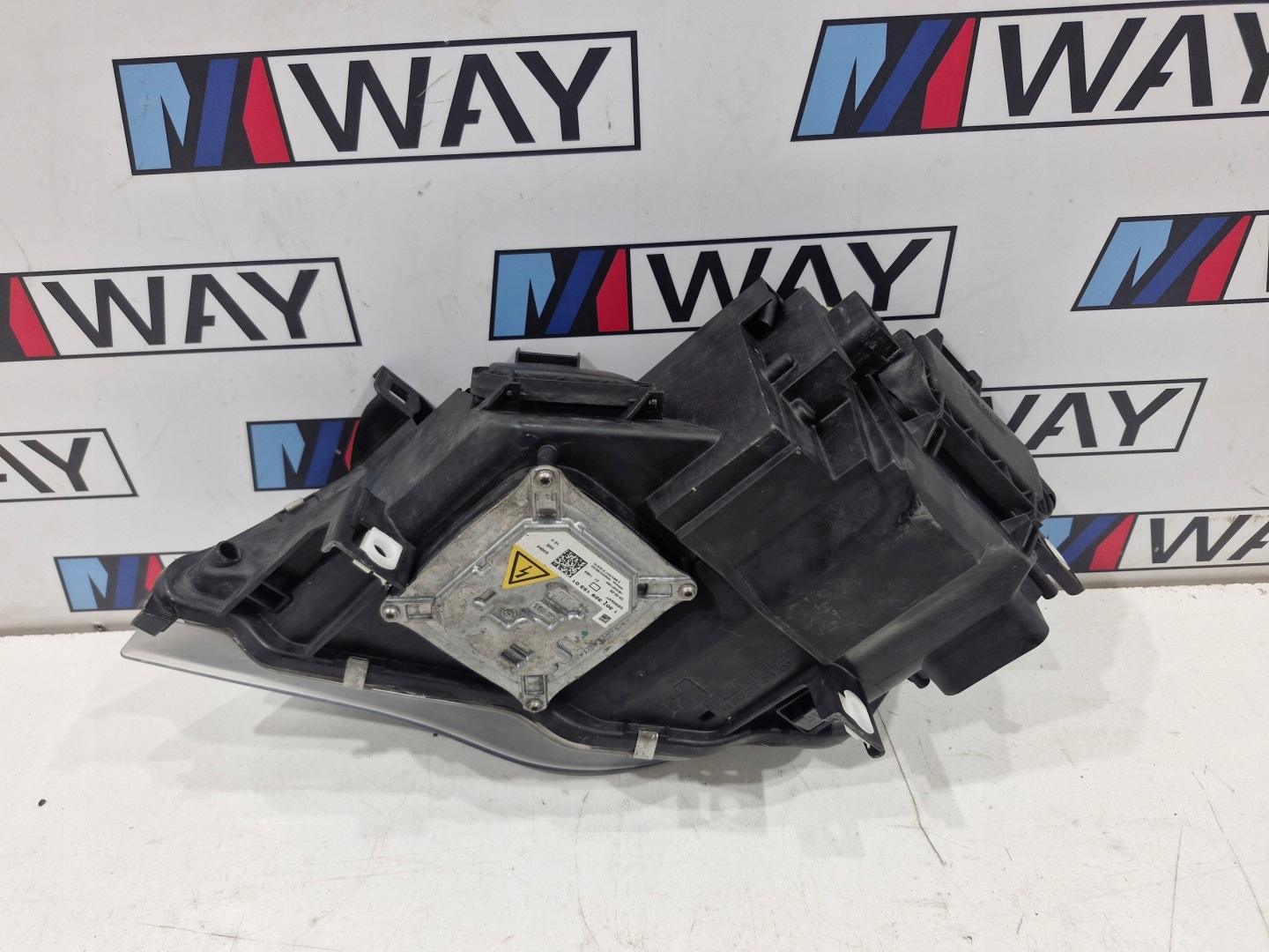 BMW 6 E63 E64 LIFT LCI lights right left XENON non-setting KOMPLET 7176708