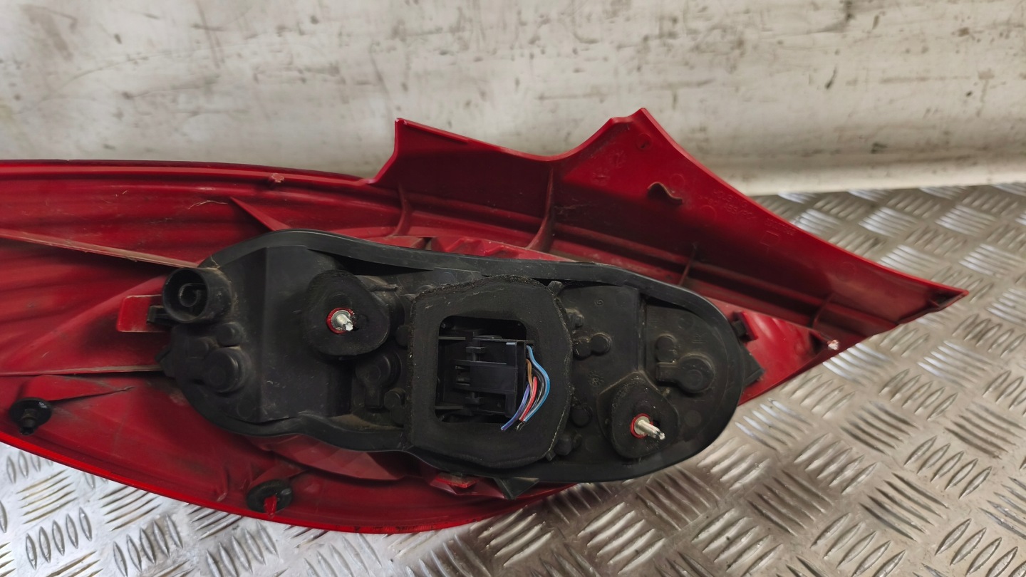 light right rear part OPEL CORSA D
