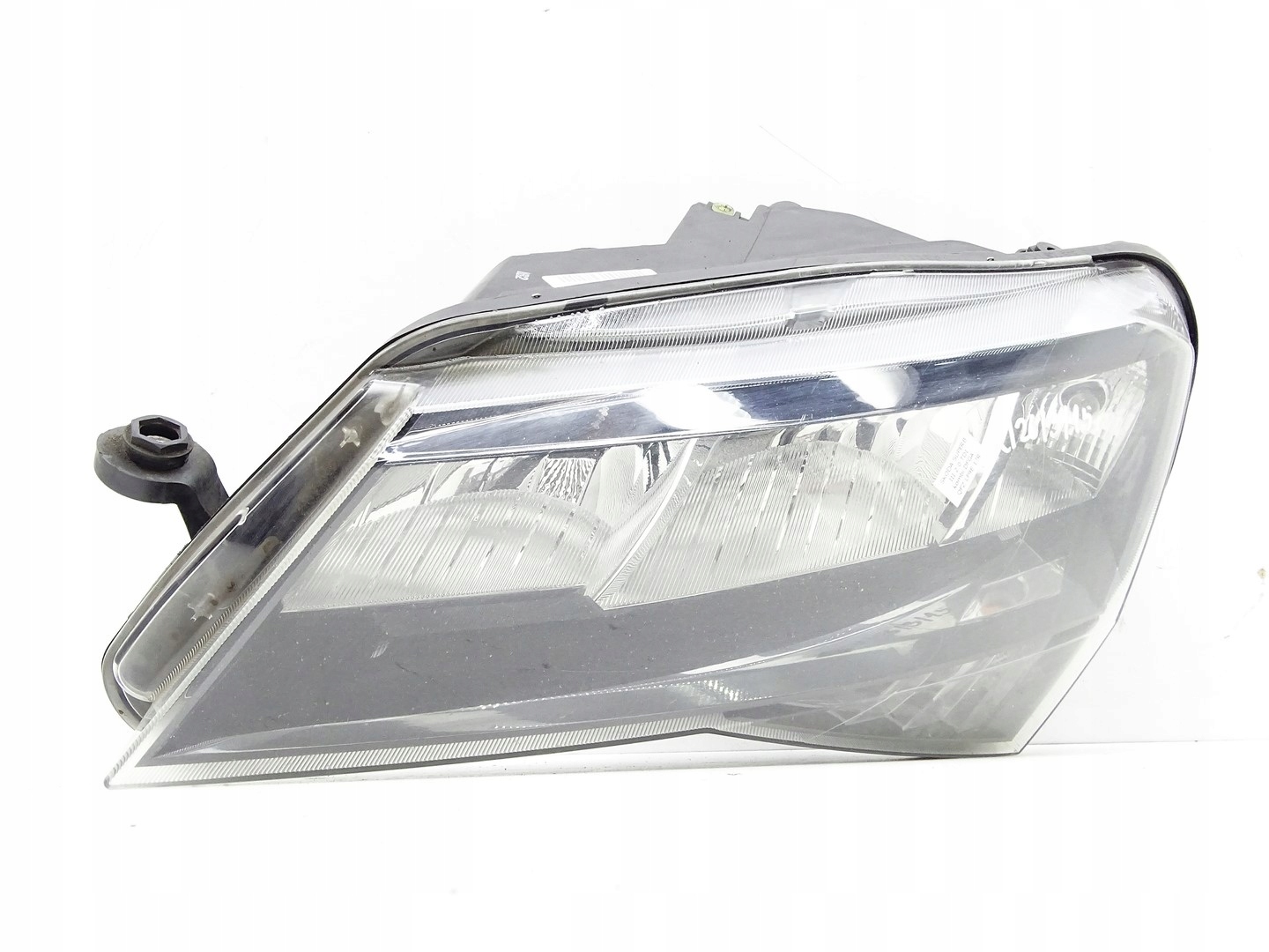 REFLEKTOR light left front left front SKODA SUPERB III 3V2941015