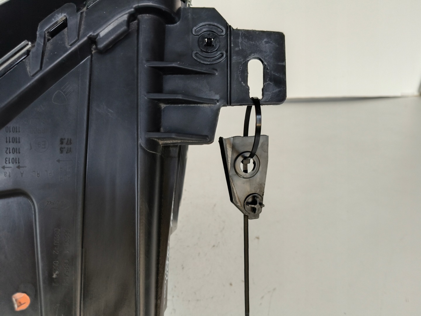 Licht links REFLEKTOR FORD TRANSIT COURIER MK3 24