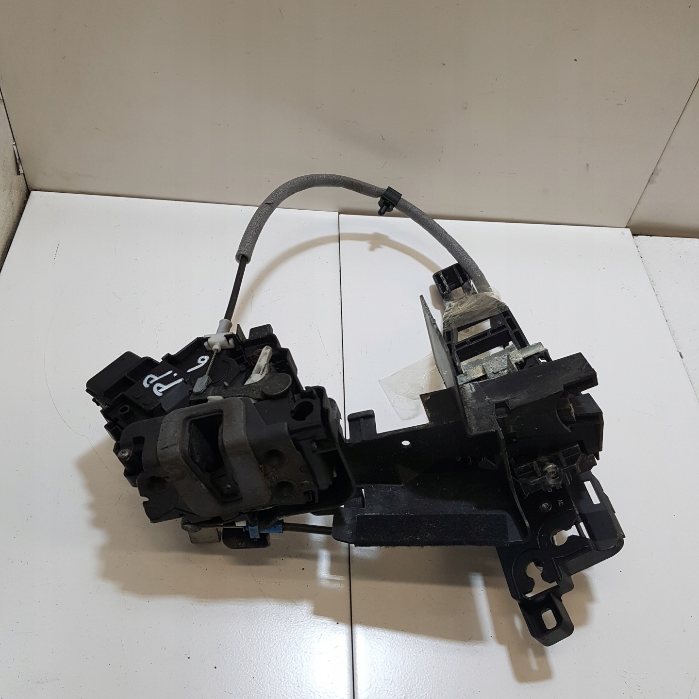 lock door right front FORD MONDEO MK 4 6 PIN 8M2A-R21812-AA