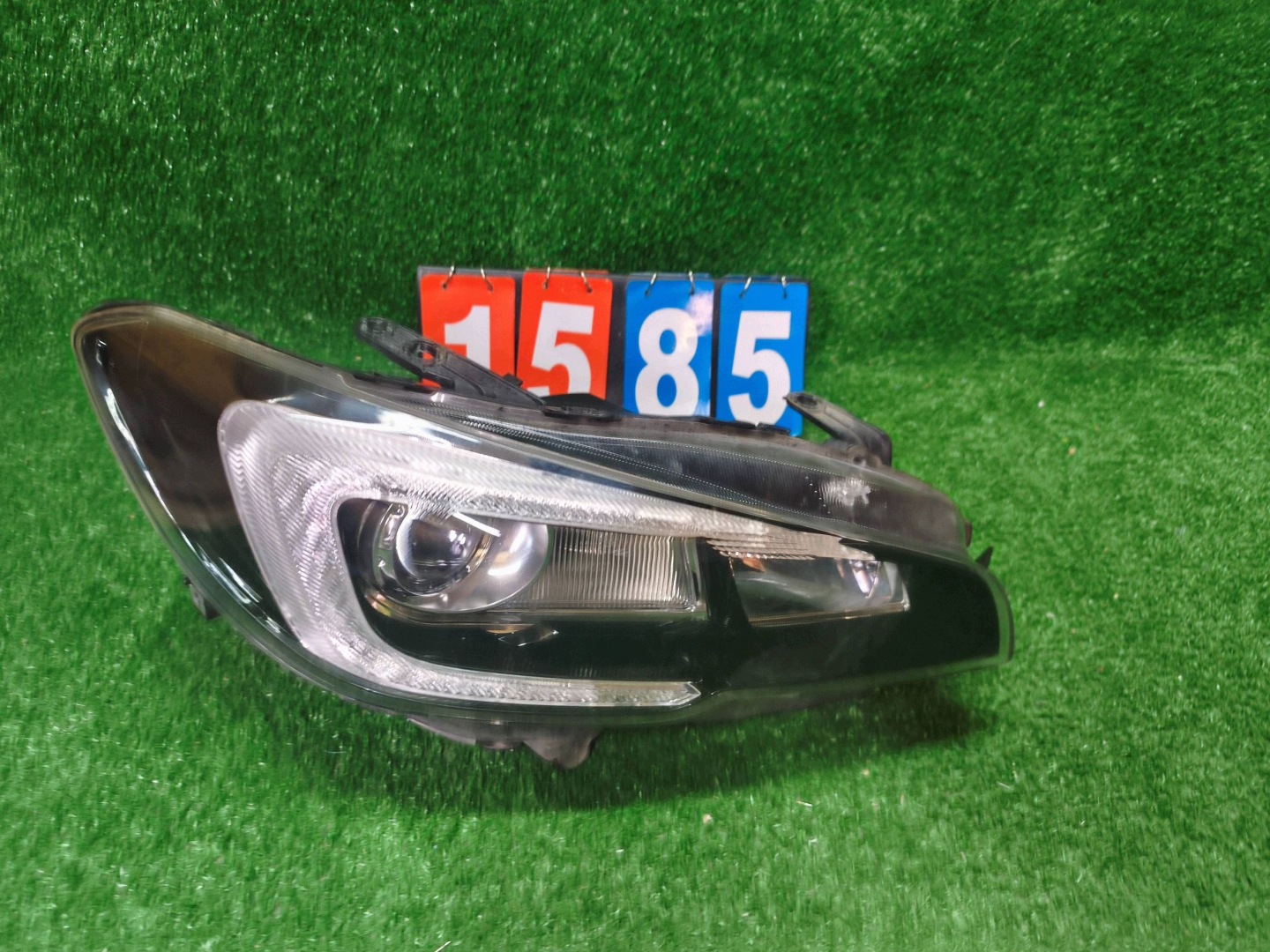 REFLEKTOR right front SUBARU LEVORG 14- STI WRX LED NR.1585