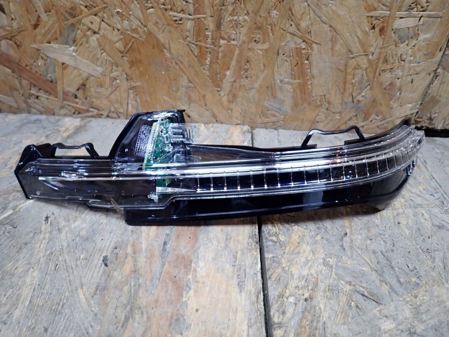 indicator mirrors of left AUDI Q7 4M 4MB 2015- 4M0949101A