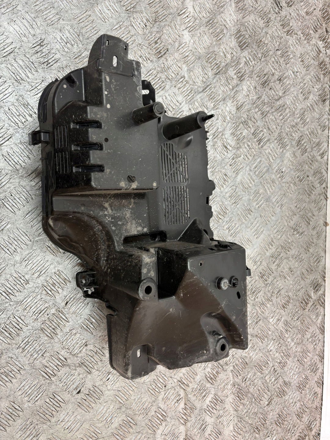 držiak Obal KOMPUTERA PEUGEOT 508 9687677280