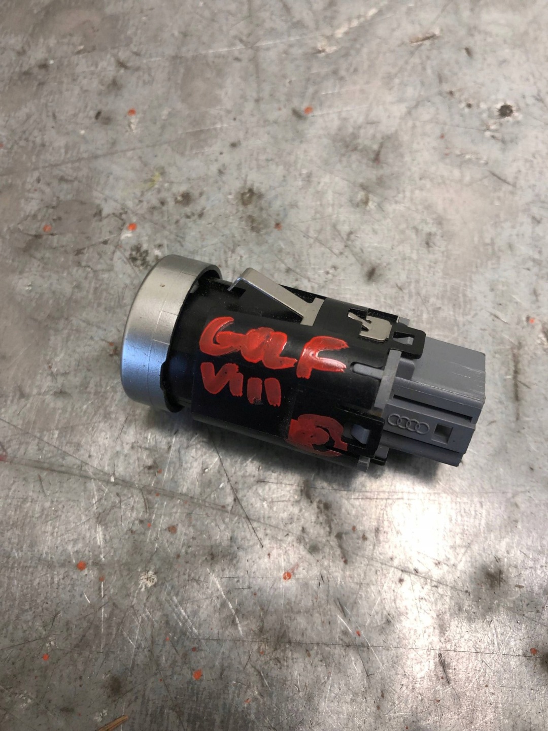 button START STOP VW GOLF VIII 5H0959839