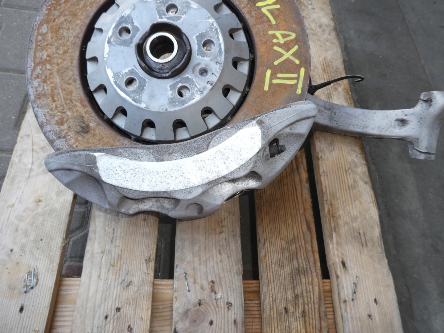 AUDI Q7 swing left front 4M0407559
