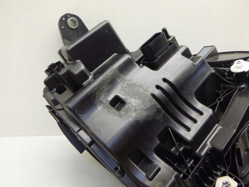 MERCEDES E KLASA 213 LIFT FULL LED 20- light left