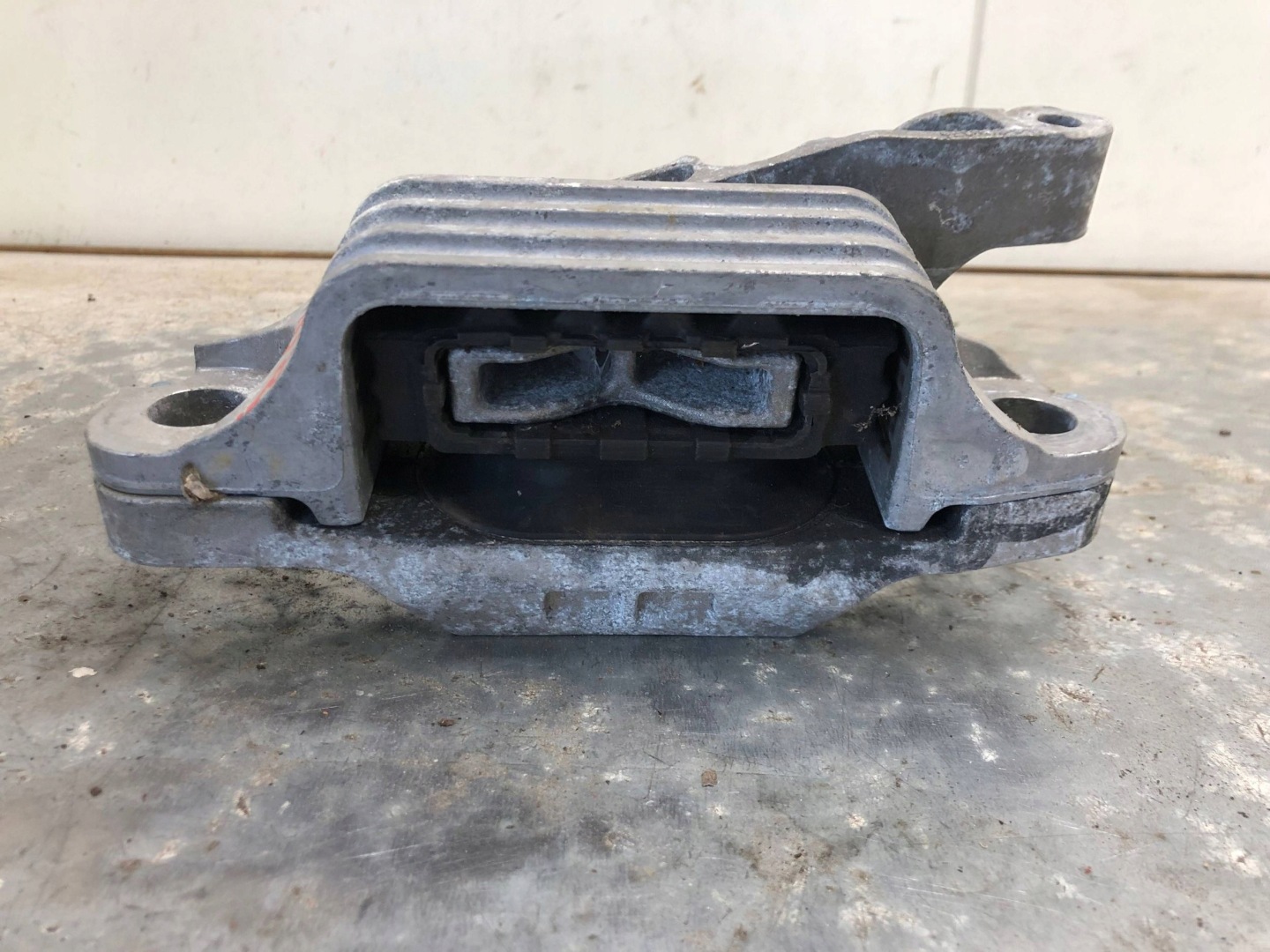 holder engine mount FORD KUGA MK3 LX63-7M121-DA