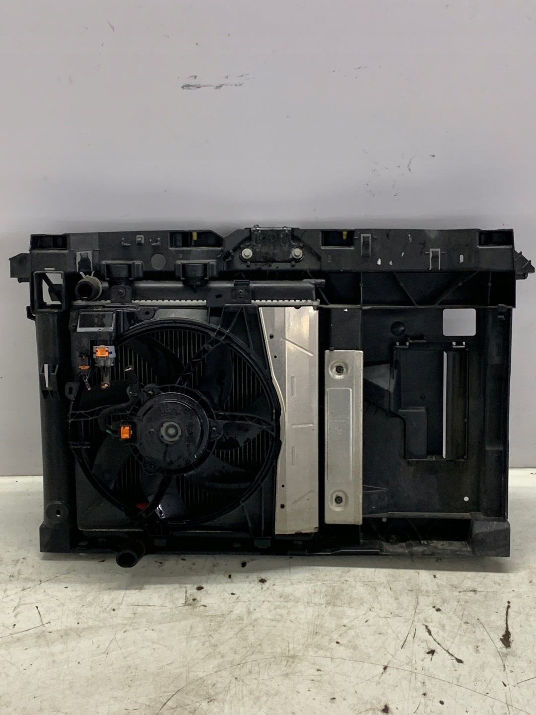 support panel for radiators radiator PEUGEOT 208 and (2012-2019) 1.2 B