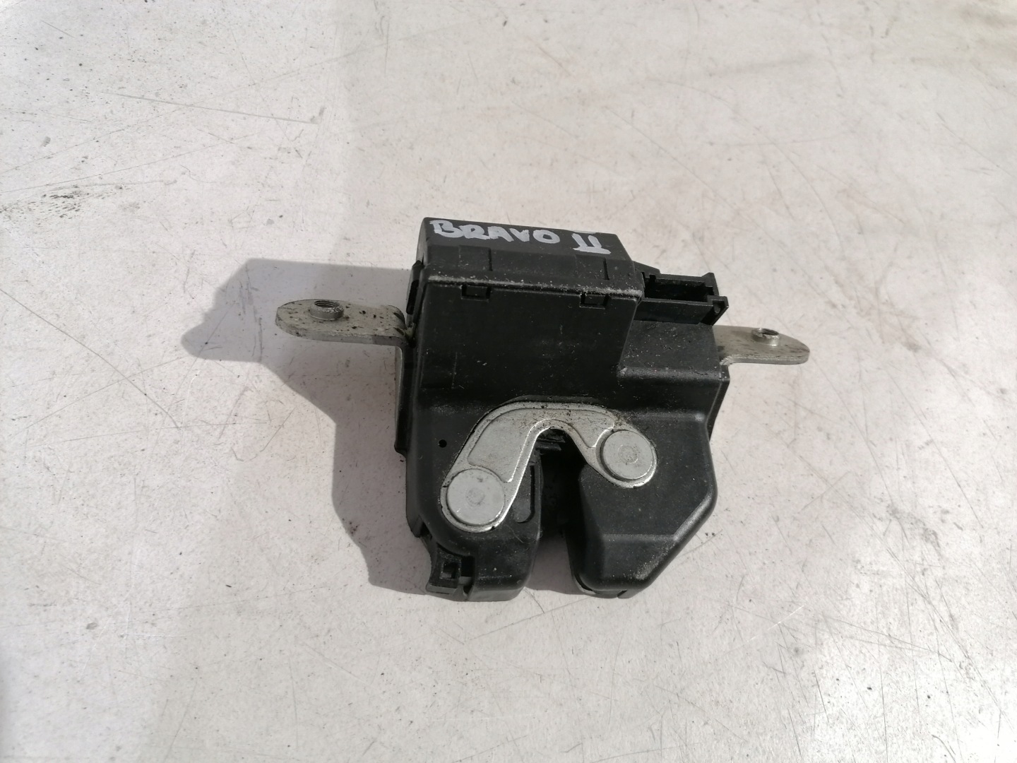 Fiat Bravo II 2 Schloß hinten heckklappe